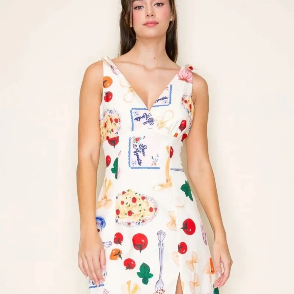 Dress - Picture 2 of 4